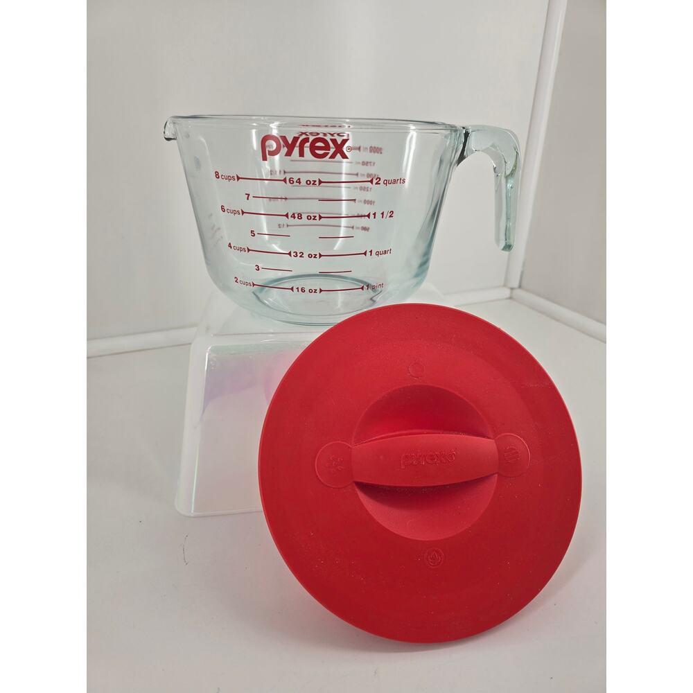 Pyrex #564 64 oz Glass Measuring Bowl + Red Lid